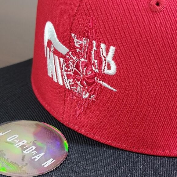 Air Jordan 1 Retro OG Bred Hat Cap Red Black Snap - Picture 5 of 9